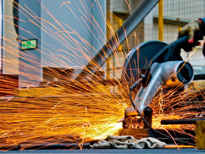 How to Choose the Right Industrial Cutting Tools for Your Manufacturing Process